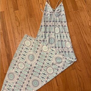 Helen Jon Teal and White Patterned Garment